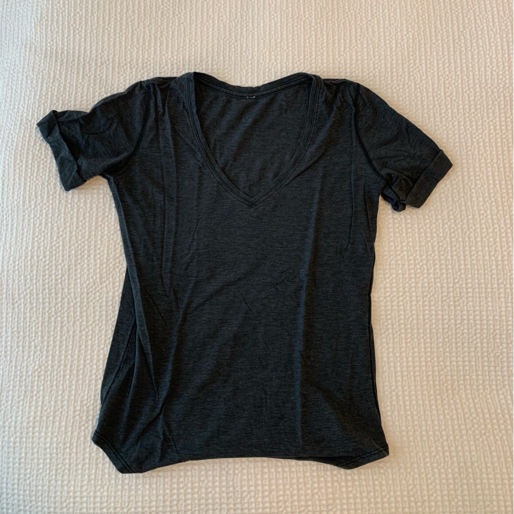 Lululemon Tshirt size 4